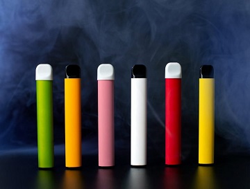 La FDA regolamenta gli e-juice senza tabacco? I nuovi poteri proposti per un divieto della nicotina sintetica
    
